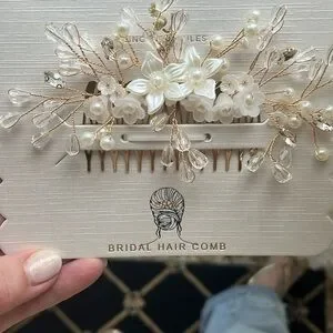Sincerly Jules | Accessories | Elegant Bridal Hair Comb With  display picture 2